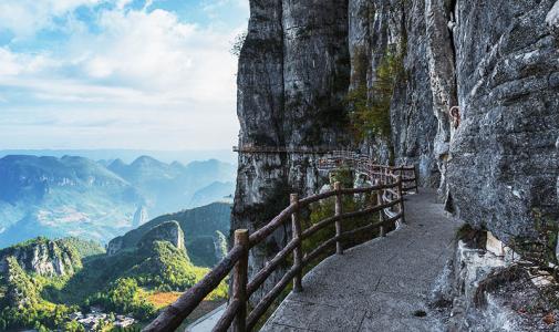 品质恩施土司城+清江画廊+腾龙洞+赠送女儿城双动三日游<土女清腾>